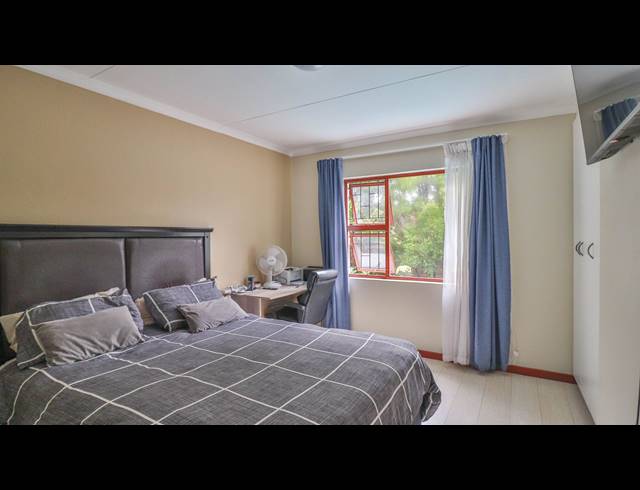 4 BEDROOM FREEHOLD FOR SALE IN GREENSTONE HILL